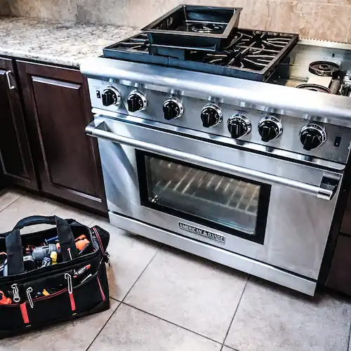 Technician providing American Range repair in Los Angeles